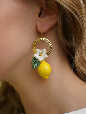 Orecchini a cerchio con limoni