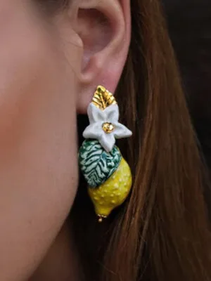 Orecchini a perno con limoni in ceramica